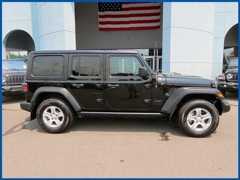 2023 Jeep Wrangler Sport SImage 2