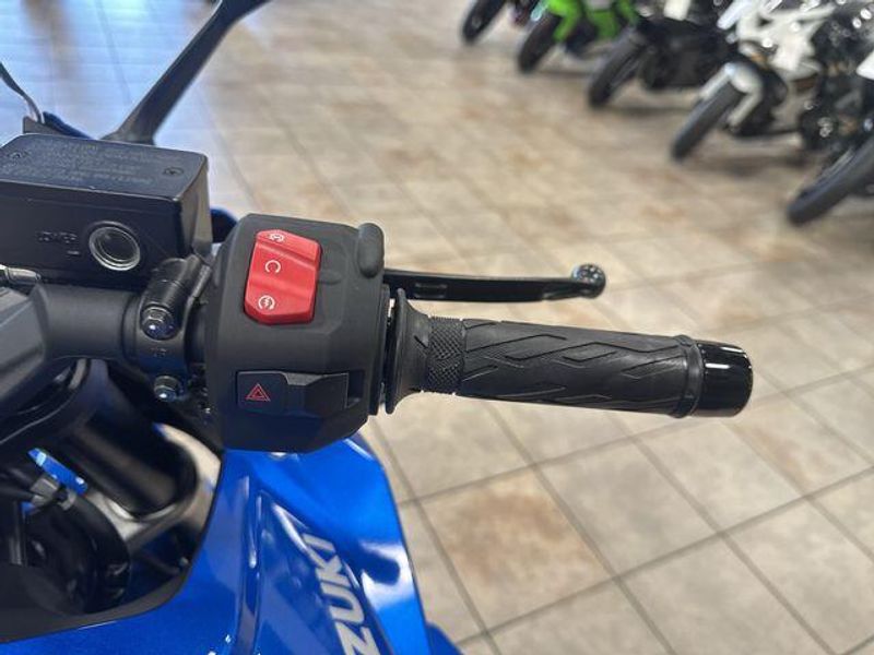 New 2026 Suzuki GSX-8R Image 20