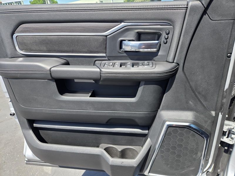 New 2026 RAM 2500 Laramie Crew Cab 4x4 6'4' Box