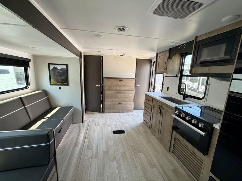 New 2027 KEYSTONE Springdale 2880BRSWEImage 7