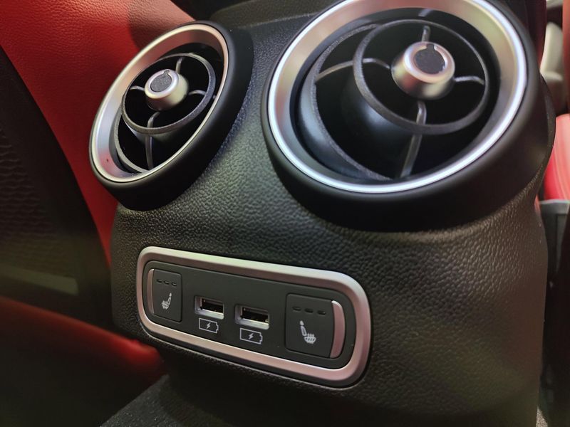 Used 2024 Alfa Romeo Giulia Quadrifoglio Carbon w/Activ Asst PlusImage 13