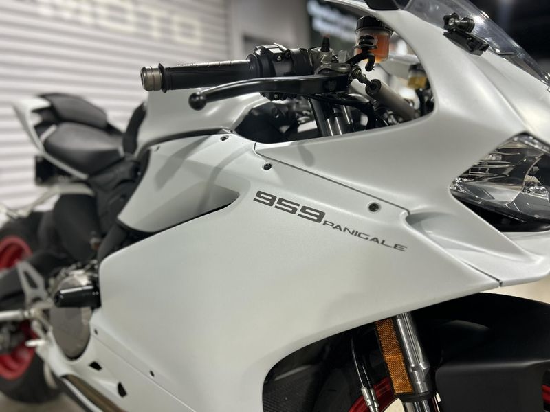 Used 2019 Ducati PANIGALE 959 Image 22