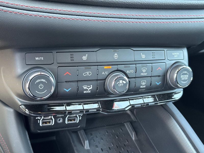 New 2026 Dodge Durango Gt Awd Hemi V8