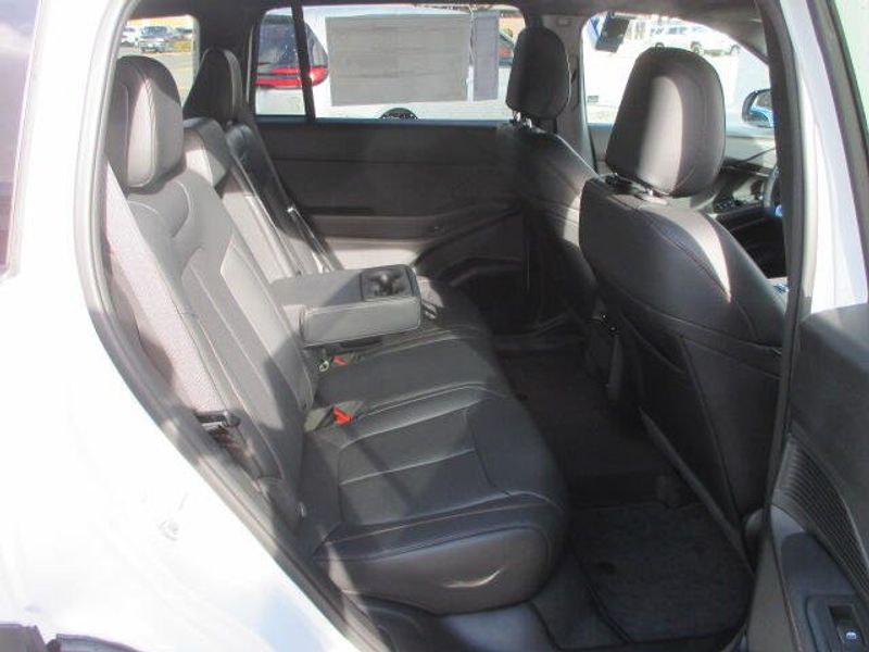 New 2026 Jeep Cherokee Limited 4x4Image 28