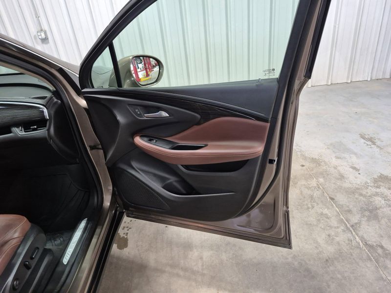 2017 Buick Envision EssenceImage 10