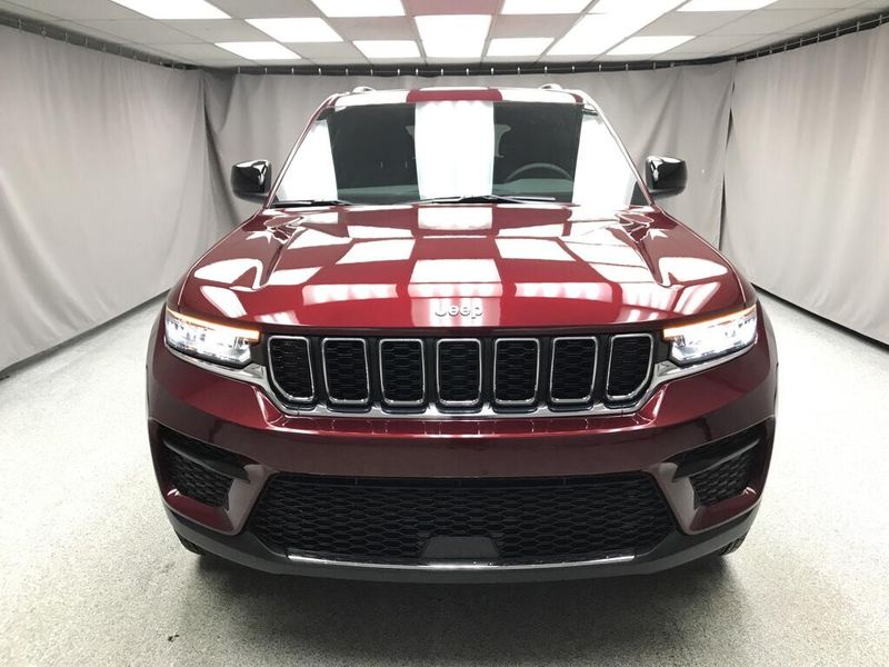 New 2026 Jeep Grand Cherokee Laredo X 4x4Image 6