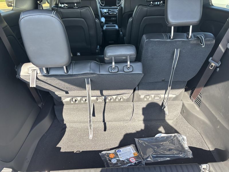 New 2026 Chrysler Pacifica SelectImage 14