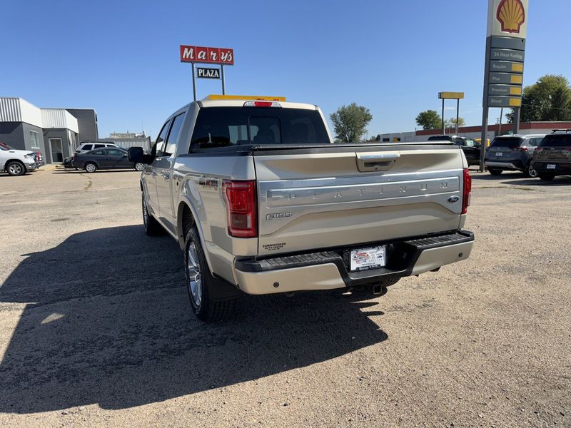 2017 Ford F-150 PlatinumImage 6