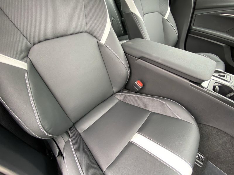 New 2025 Toyota Camry SEImage 11