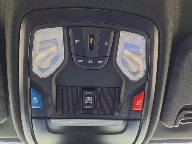 2025 Ram 2500 Tradesman photo 16