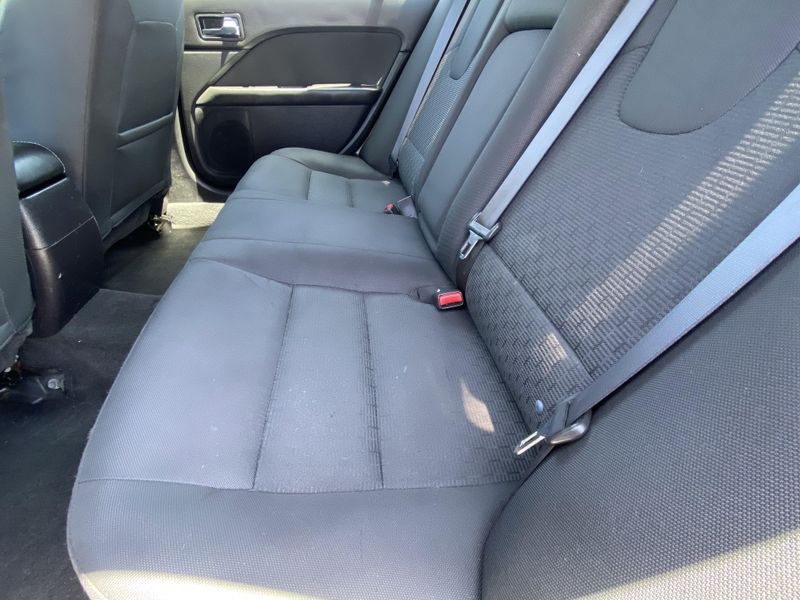 2011 Ford Fusion SEImage 14