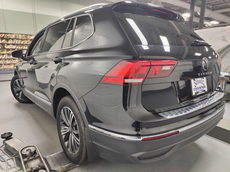 Used 2024 Volkswagen Tiguan Wolfsburg Edt AWD w/SunroofImage 10