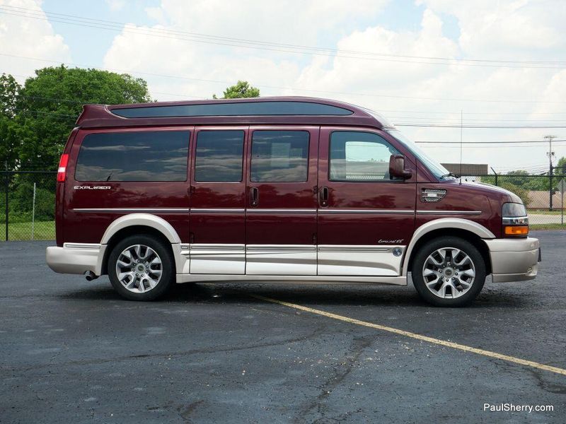 2022 Chevrolet Express Cargo Image 15