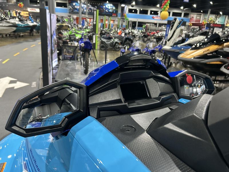 2025 Yamaha VX DELUXE W/AUDIO  in a CYAN/AZURE BLUE exterior color. Del Amo Motorsports of Redondo Beach (424) 390-7811 delamomotorsports.com 