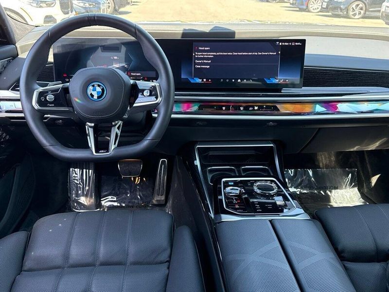 Used 2026 BMW i7 xDrive60Image 30