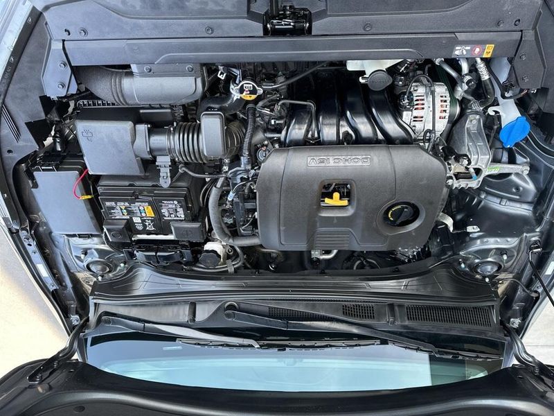 2024 Kia Forte LXSImage 13