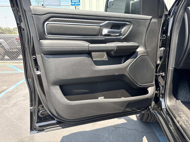 New 2026 RAM 1500 Big Horn Crew Cab 4x2 6'4' Box