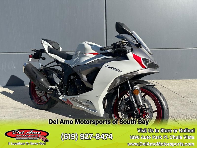2025 Kawasaki NINJA ZX-6R Image 13