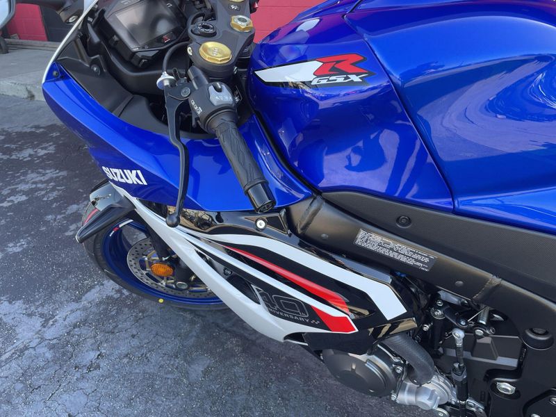 New 2027 Suzuki GSX-R1000 40TH ANNIVERSARY EDITION Image 14
