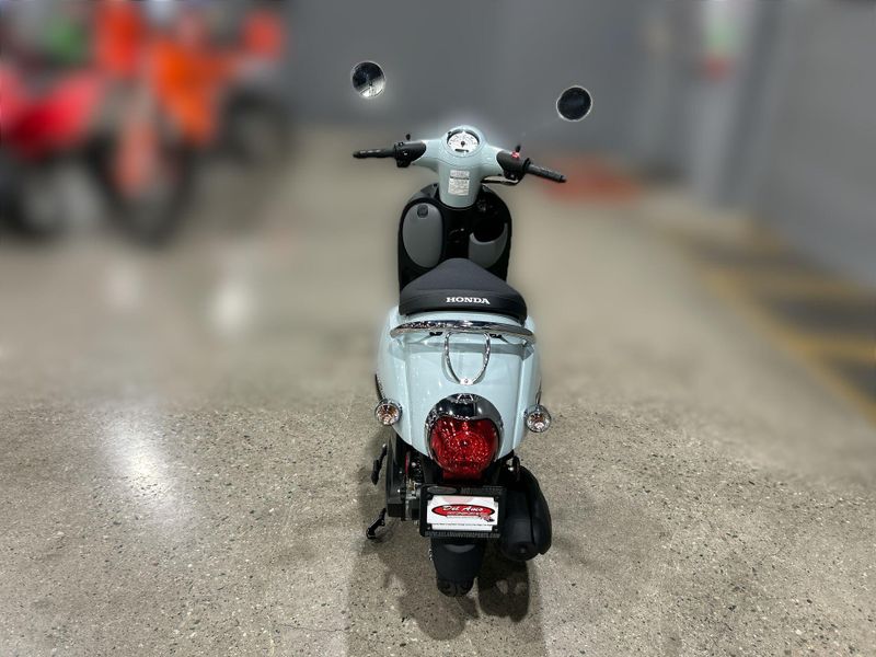 Used 2022 Honda Metropolitan Image 13