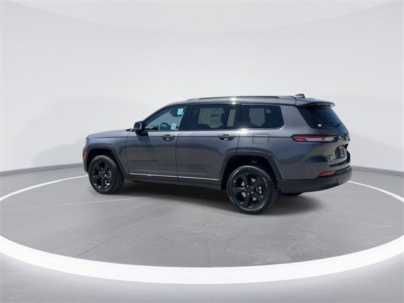 2024 Jeep Grand Cherokee L Altitude 4x4Image 6