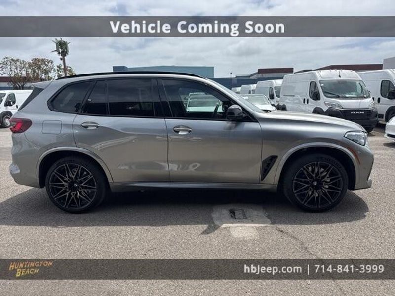 2020 BMW X5 M BaseImage 3