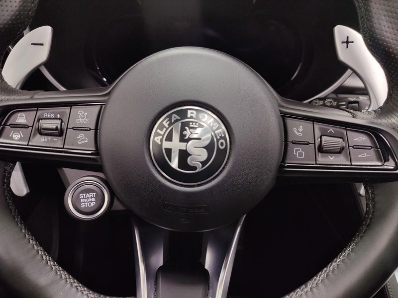 2024 Alfa Romeo Stelvio Veloce AWD w/Activ AsstImage 34