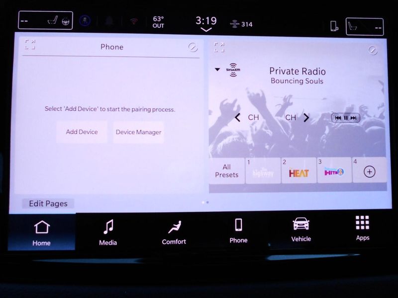New 2025 Chrysler Voyager LxImage 26
