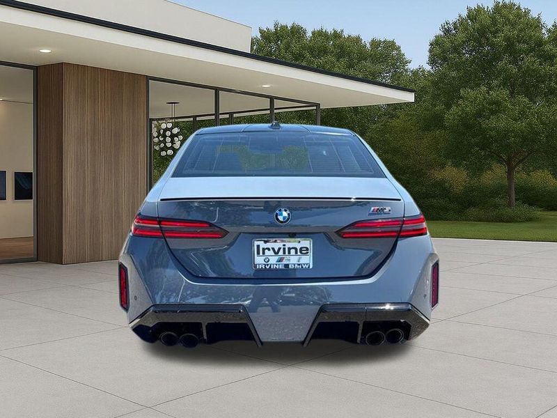 Used 2026 BMW M5 BaseImage 10