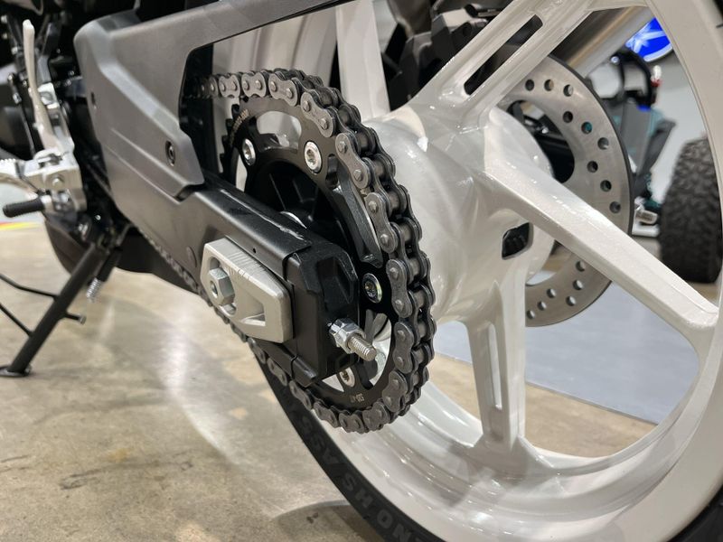 New 2026 CFMOTO 450SS Image 12