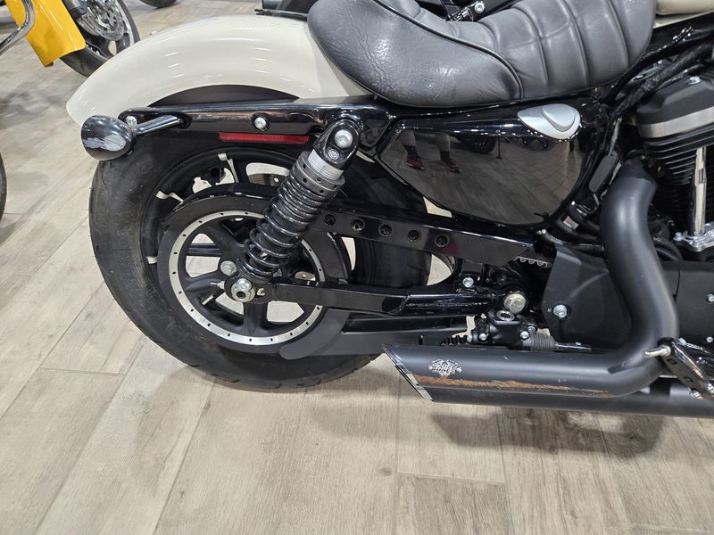 USED 2022 HARLEY SPORTSTER IRON 883 Image 14