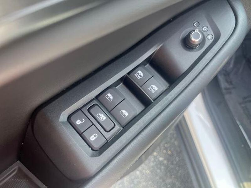 2025 Jeep Grand Cherokee L Altitude X 4x4