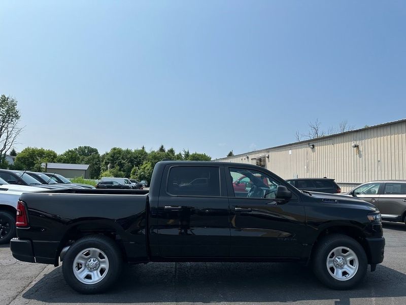 2025 RAM 1500 Tradesman Crew Cab 4x4 5