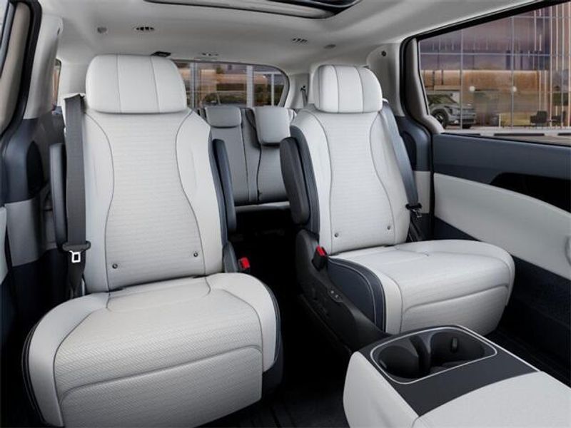 2025 Kia Carnival Hybrid SX PrestigeImage 16