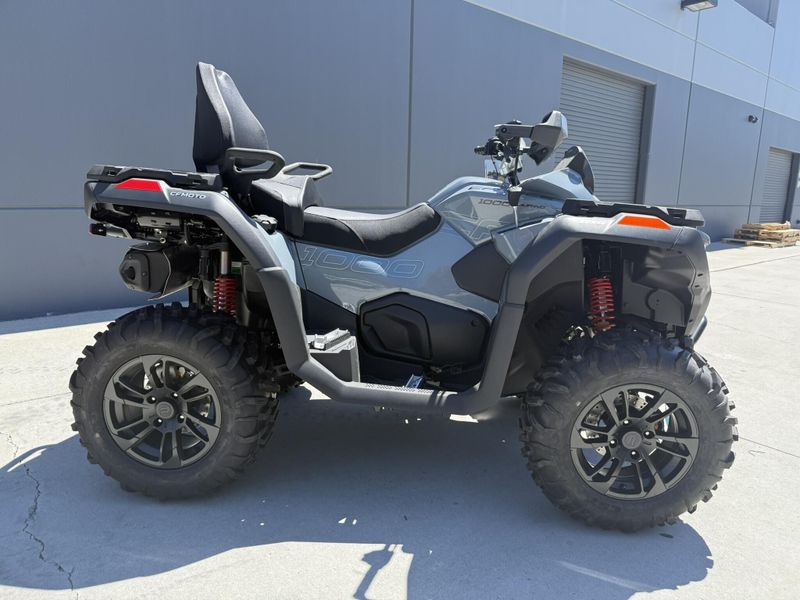 New 2025 CFMOTO CFORCE 1000 TOURING Image 3