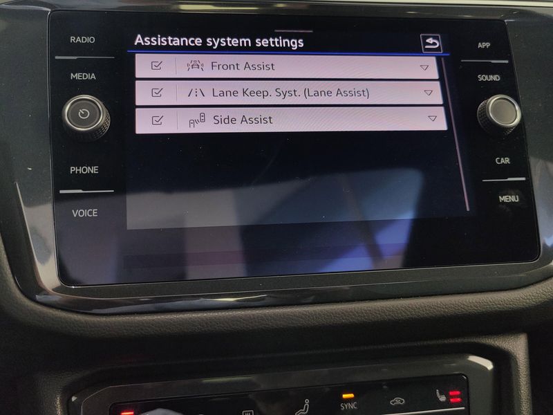 2024 Volkswagen Tiguan SE R-Line Black AWD w/SunroofImage 10
