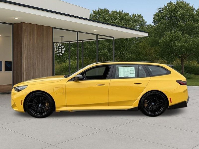 New 2026 BMW M5 BaseImage 13