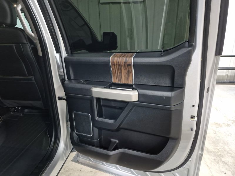 2019 Ford F-150 LariatImage 11