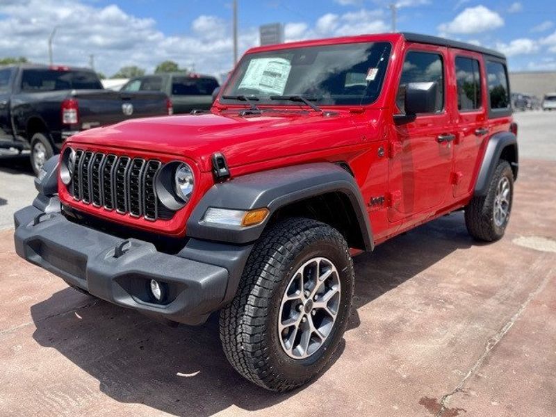 2024 Jeep Wrangler 4-door Sport SImage 2