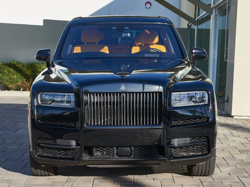 Used 2022 Rolls-Royce Cullinan Black Badge Image 6