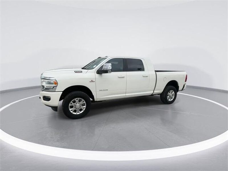 2024 Ram 2500 Laramie photo 4