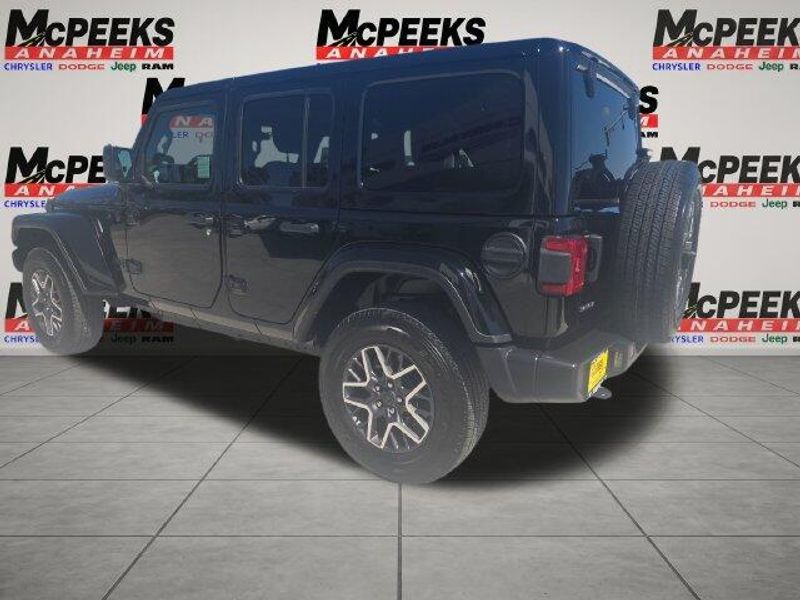 Used 2026 Jeep Wrangler SaharaImage 3