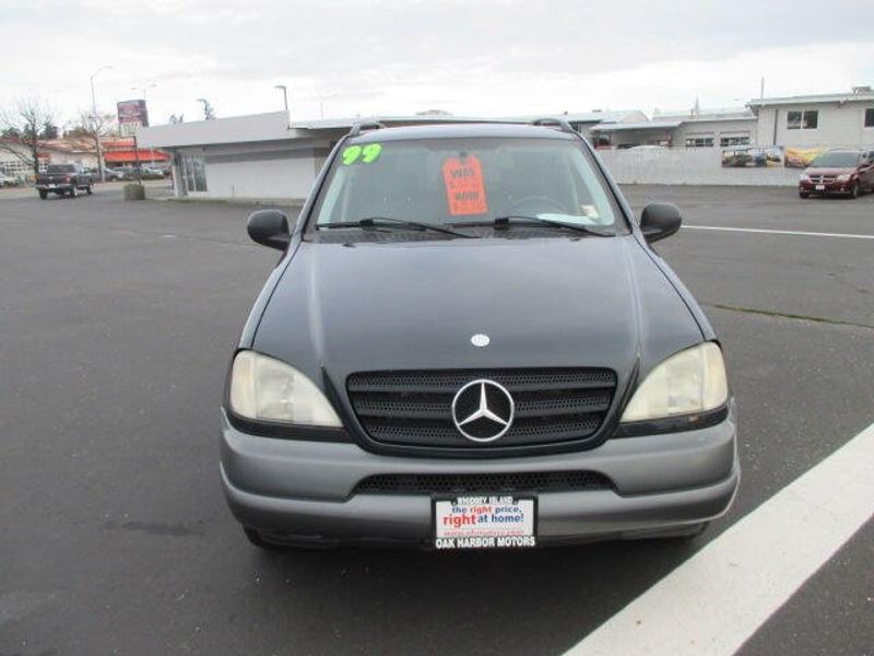 1999 Mercedes-Benz ML 320 Image 3