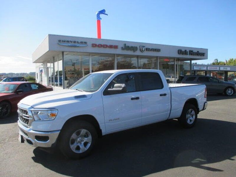 2024 RAM 1500 Big Horn Crew Cab 4x4 6