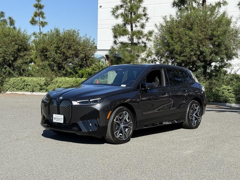 2025 BMW iX xDrive50Image 2