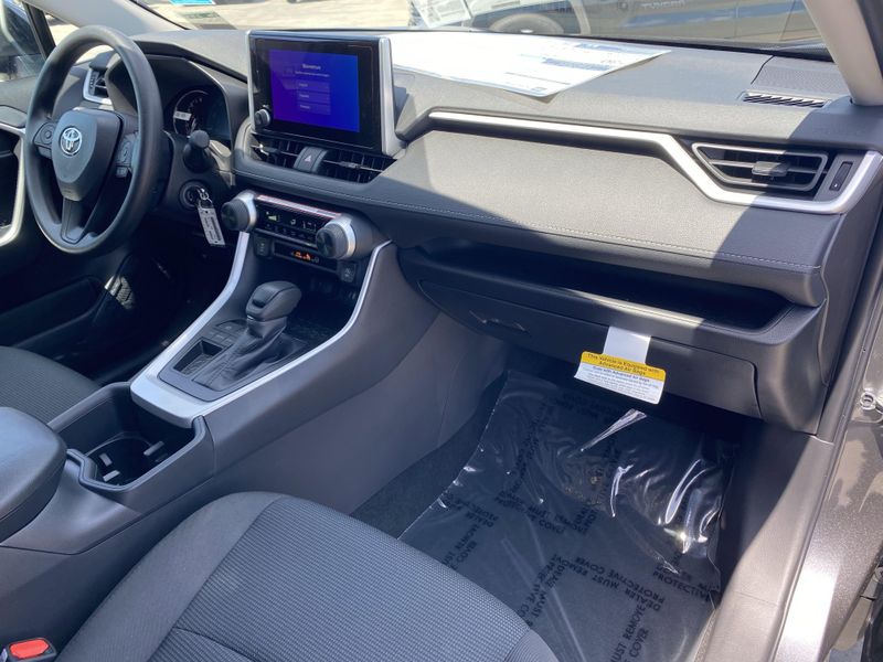 2025 Toyota RAV4 LEImage 9