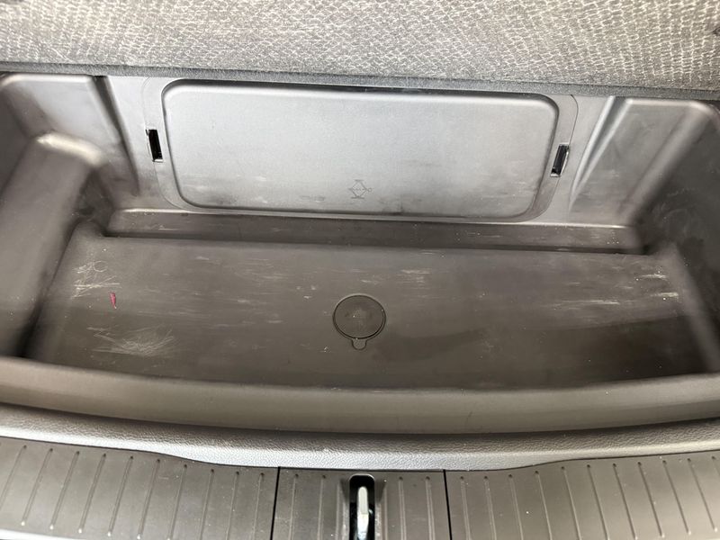 Used 2025 Jeep Grand Cherokee L LaredoImage 7