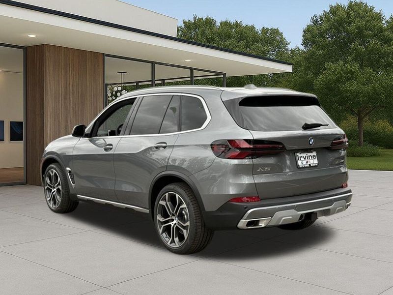 New 2026 BMW X5 xDrive40iImage 12