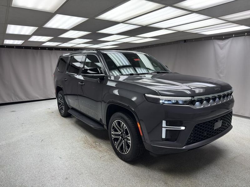 2026 Jeep Grand Wagoneer 4x4Image 4