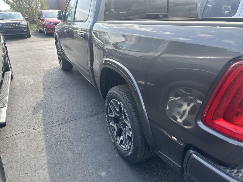 New 2025 RAM 1500 LaramieImage 12